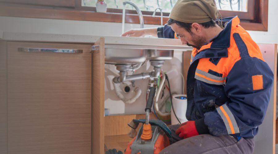 Local expert plumbing services in Dozier, AL